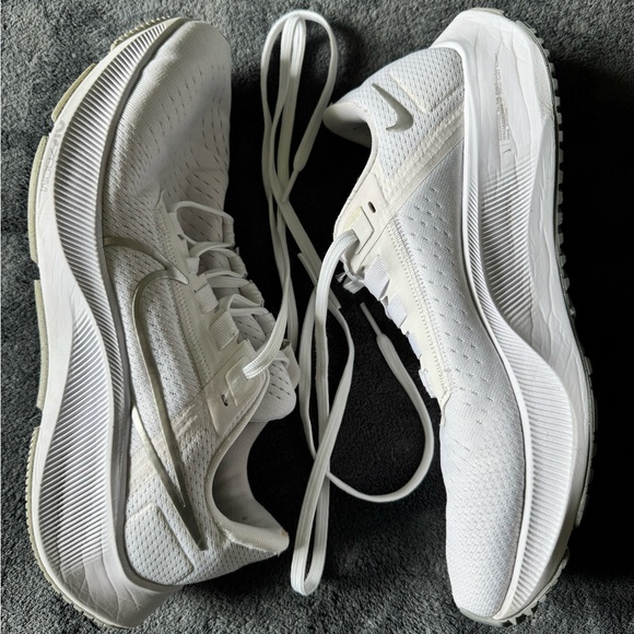 nike air zoom pegasus 38 women’s white/metallic silver size 8 women’s - Picture 8 of 16